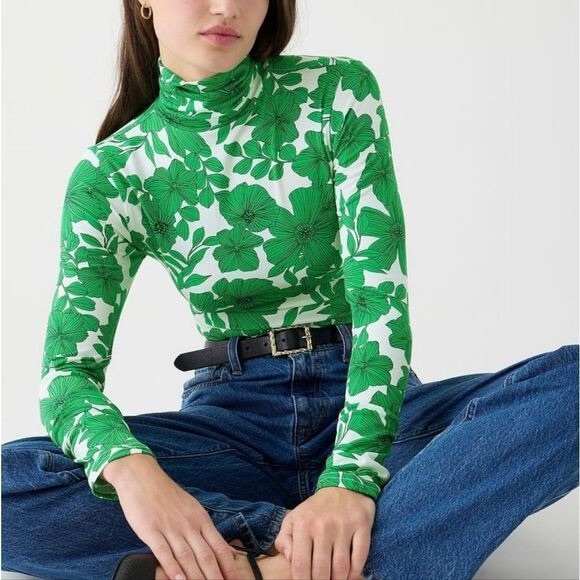NWOT J.Crew Matte Jersey Turtleneck Kelly Green Botanical Print Size Medium - Picture 2 of 10